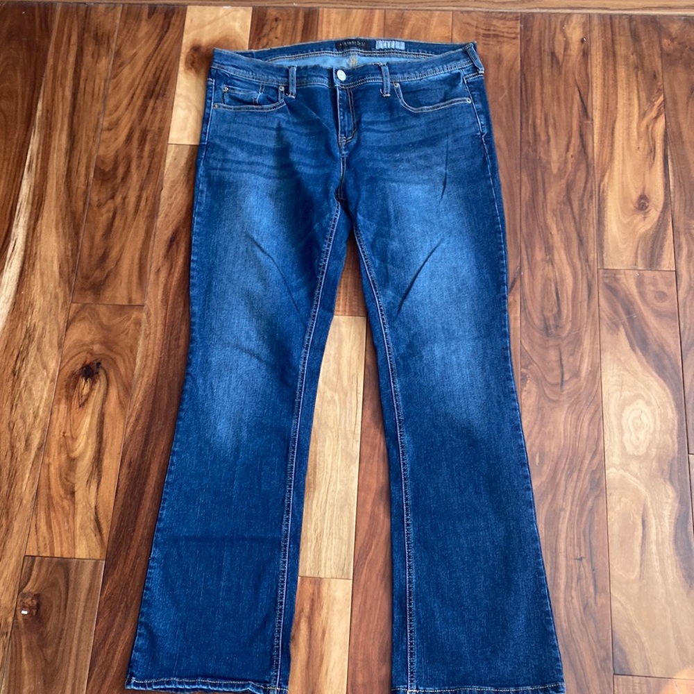 Aeropostal boot cut 16 regular